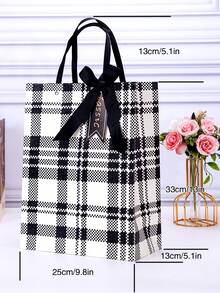 4pcs Simple Style Black & Gold Plaid Craft Paper Gift Bag With Handle, Bowknot & Tag - Beige - View 8