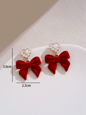 1 对人造珍珠和蝴蝶结装饰夹式耳环适合情人节日常佩戴