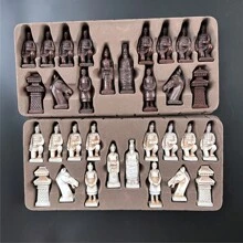 Yernea Kích thước lớn Creative 3D Cờ vua Bộ Với Đau khổ Nhựa Cờ vua Và Đồ cổ Da Bàn cờ ( ) Đối với Sự giải trí - màu nâu - Xem 4