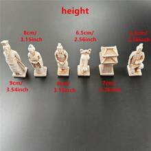 Yernea Kích thước lớn Creative 3D Cờ vua Bộ Với Đau khổ Nhựa Cờ vua Và Đồ cổ Da Bàn cờ ( ) Đối với Sự giải trí - màu nâu - Xem 3
