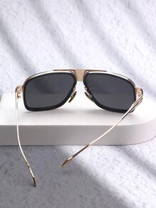 1入歐美風格腳線空心和塗料覆蓋的女性時尚休閒眼鏡 - 灰色 - 查看 4