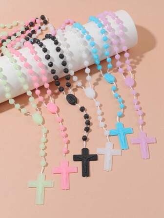 女士休闲串珠十字架吊坠项链