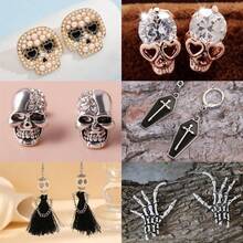 1 对哥特风格个性化酷炫骷髅设计耳环，带水钻、珍珠、心形、眼睛、十字架、流苏、爪形吊坠，适合女士 - 彩色 - 查看 12