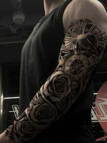 1張印有花卉圖案的男女暫時性紋身貼紙