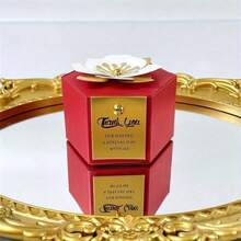 50入組新創意歐式糖果盒,用於婚禮,派對和紀念日慶祝活動,花卉設計 - 白色+金卡 - 查看 4