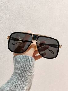 1入歐美風格腳線空心和塗料覆蓋的女性時尚休閒眼鏡 - 灰色 - 查看 1