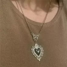 Collar con colgante de corazón negro de color plata antigua con diseño de sagrado corazón para mujeres, joyería de personalidad para fiestas, regalo para el Día de la Madre, Madre, Mamá, San Valentín