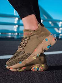 Men's Lightweight Shock-Absorbing Breathable Sports Shoes, Elastic Knitted Running Shoes, Slip-On Casual Sneakers - Khaki - View 4