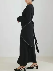 4件套裝：圍巾+外袍+長袖襯裡+圍裙，阿拜亞多功能、防曬、透氣、涼爽。拼接鈕卡迭衣風格的長袍帶頭巾，適合穿著得體、優雅的日常外出。 - 黑色 - 查看 4