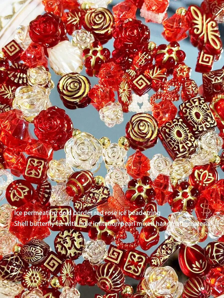 Một túi gồm 70g Hạt đá hoa hồng đỏ có viền vàng thấm băng, nơ, Ngọc trai giả Hỗn hợp Vòng tay tự làm thủ công, Vỏ điện thoại, Vòng cổ, Trang sức, Quà tặng tự làm từ bạn bè, Đồ trang sức đa chức năng đục lỗ và Đạo cụ trang trí có thể được sử dụng làm trang trí khung, tạo nên sự nổi tiếng Đạo cụ, đồ trang trí và phong cảnh bằng thiệp với mức giá phải chăng và tỷ lệ hiệu suất chi phí cao - màu đỏ - Xem 1