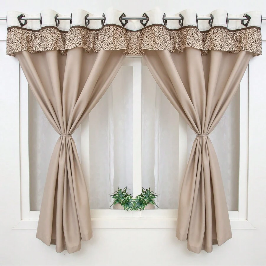 Cortina para Janela 2,60m x 1,40m de alt. Floral com babado em tom nude/avelã e detalhe em marrom - Caqui - Visão 1