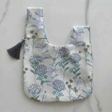 YADORNOS 新中式金線刺繡化妝包，手提包，流蘇手腕包，絲綢印花化妝包禮物包，適用於旅行，日常步行和購物（藍色）化妝品收納袋化妝品組織袋化妝包 - 藍色 - 查看 2