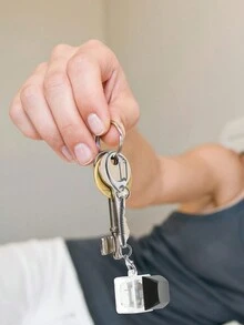 1pc Fun Keycap Keyboard Keychain, Acrylic Fidget Toy Key Chain, Ring Purse Bag Backpack Charm, Friends Stress Relief Gift, Boredom Reducer, Small Gift - Black - View 8