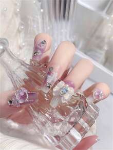 10 件手工按压指甲假指甲贴水钻装饰法式白蝴蝶短眼猫 3D 创意趣味漫画花朵花卉可爱现代日式圣诞节女士和女孩婚礼冬季秋季圣诞指甲白色黑色红色礼物皇家蓝哥特式热粉色棕色 Y2K 夏季樱桃草莓指甲闪光哥特粉色按压指甲 - 黑色 - 查看 2