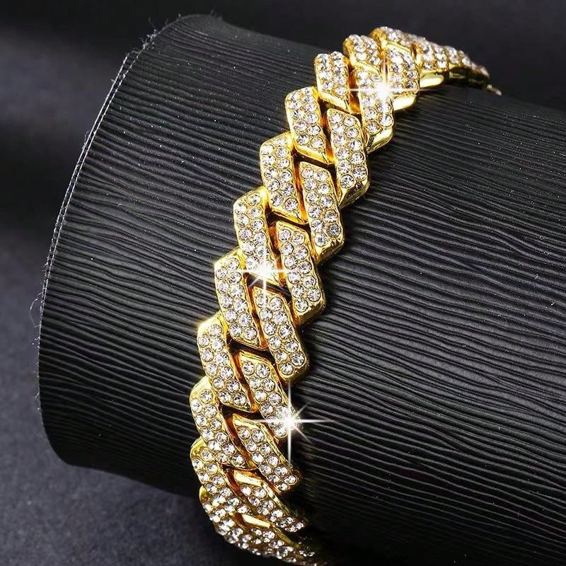 1pc Diamond Shaped Full Diamond Necklace With Double Rows Of Encrusted