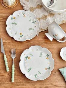 1pc Delicate Ceramic Plate With Daisy Relief & Lace Edge Design, French Style Dessert/Salad Plate, Suitable For Restaurant & Home Decor Christmas Gift