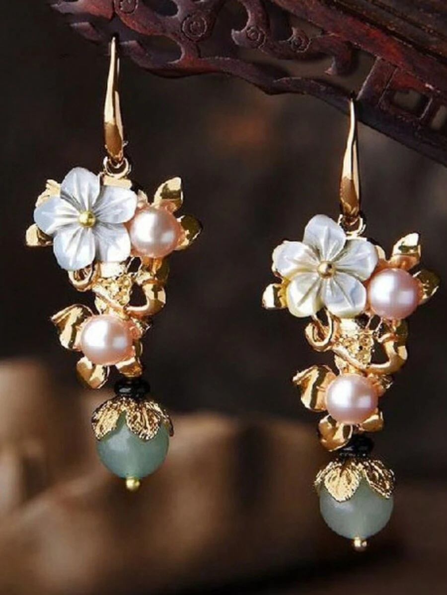 1 Pair Vintage Freshwater Faux Pearl Women's Earrings Exquisite Shell Flower Pendant Earrings Fashion Jewelry Birthday Gift - Flowers - View 1