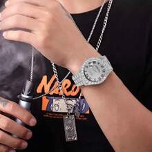 Reloj 43mm de Diamantes de Imitación para Hombre estilo Urbano, Hip Hop, The King, con Eslabones cubanos, Caja de Regalo - Plateado - Ver 3