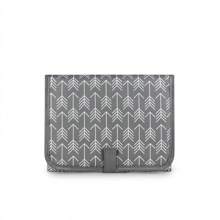 內置枕頭的便攜式嬰兒尿布更換墊-防水緊湊尿布更換墊-輕便折疊尿布換台,可重複使用的戶外旅行尿布變換墊,新生兒禮物 - 灰色 - 查看 3