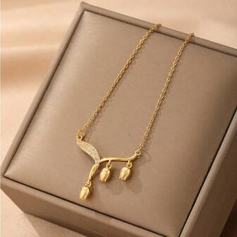 1pc Gold-Tone Chain Plated Cubic Zirconia Lily Flower Pendant Necklace, Fresh & Sweet, Luxurious Retro Fashion Versatile, Suitable For Ins-Style, Street, Daily, Commute, Holiday, Party Wear