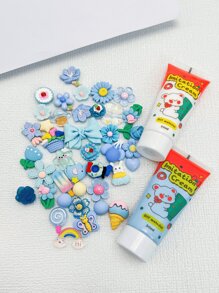 Um Conjunto De Material De Diy Que Inclui Argila Cremosa E Resina Para Fazer Joias Artesanais, Capa De Telefone, Álbuns De Recortes E Acessórios De Cabelo, Contendo Duas Peças De Decorações E 40 Contas Decorativas De Cores Azul E Outras - Multicolorido - Visão 2