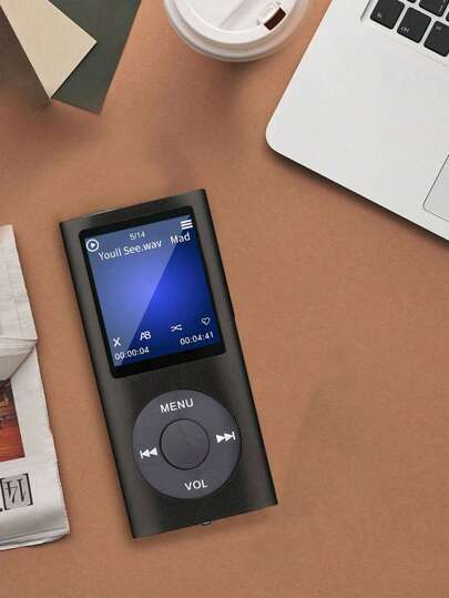 GM22 高保真便携式 MP3 播放器，支持 MP4 录音、FM 收音机、彩色屏幕、外接电子书和游戏播放，兼容无线耳机和苹果耳机接口