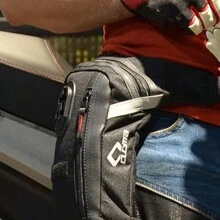 Piernera Muslera Para Motociclista Pantalla Táctil - Negro - Ver 10