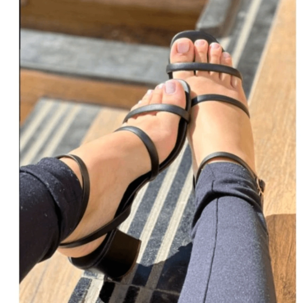 Women Heeled Sandals - 黑色 - 查看 1