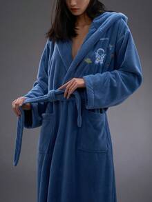 TUQIANG 1入組太空刺繡圖案浴袍,珊瑚絨材質柔軟舒適帶帽沐浴袍,適用於家居和休閒 - 霧霾藍 - 查看 3