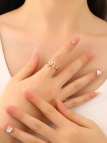 1 Pc Fashionable And Exquisite Rhinestone 26 Letter Ring Adjustable Women's Daily Life - Yellow Gold - View 1