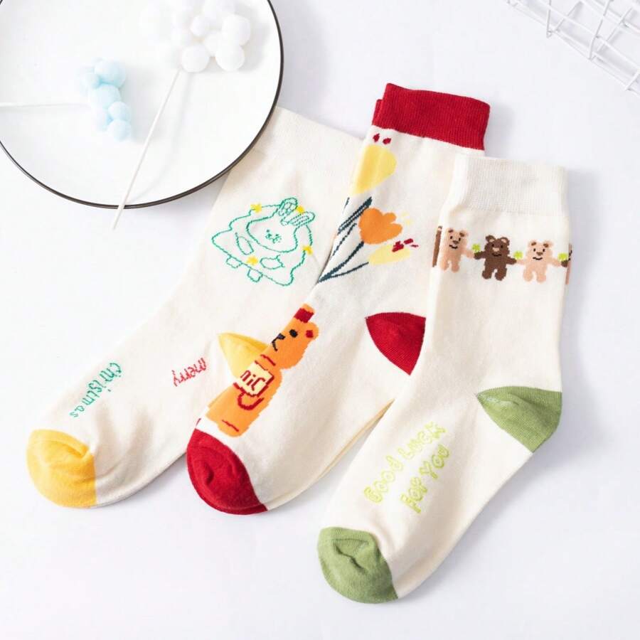 3双装女士个性日韩风露营、郊游、居家、休闲中筒袜，带有可爱的小熊和兔子图案 - 彩色 - 查看 1