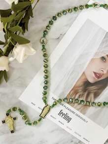 1 Stück Rosenkranz mit Heiliger Judas grünen Kristallperlen, katholische Halskette mit Kreuzanhänger, Schutz, Segen, katholischer handgemachter Schmuck, Geschenkanhänger, Auto-Anhänger, Geschenk zu Weihnachten, Halloween, Valentinstag für Männer und Frauen