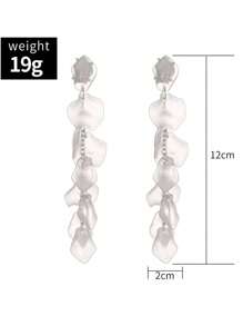 Vintage White Petal And Leaf Shaped Long Earrings - Retro Style White Petal Leaf Long Earrings - View 6