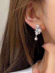 1pair White Pearl & Rhinestone Inlaid Clip-On Earrings For Women Without Pierced Ears, Suitable For Daily Wear, Valentine's Day Gift - White - View 3