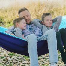 1 件便攜式雙人和單人露營吊床,帶 2 個樹帶,輕型降落傘尼龍吊床,適合背包旅行、旅行、海灘、後院、庭院、徒步旅行 - 橘色 - 查看 3