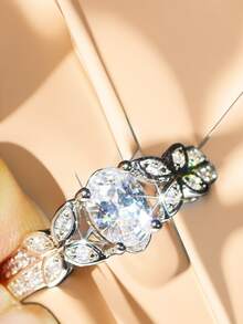 Exquisite Fashionable Oval Cubic Zirconia Ring, Statement Ring For Girls And Women, Elegant Ring Accessory, Gift For Valentine's Day - White - View 8