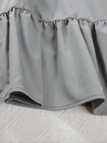 Vestido de niña con cuello redondo de unicolor, hombros recortados, mangas abullonadas y ribete de volantes, para el verano - Gris - Ver 6