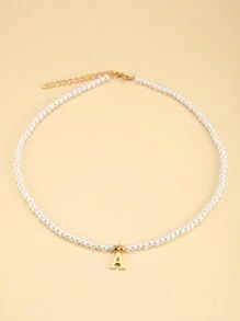 1條優雅聚酯樹脂字母吊墜項鍊,仿珍珠串珠項鍊適合送禮給女士