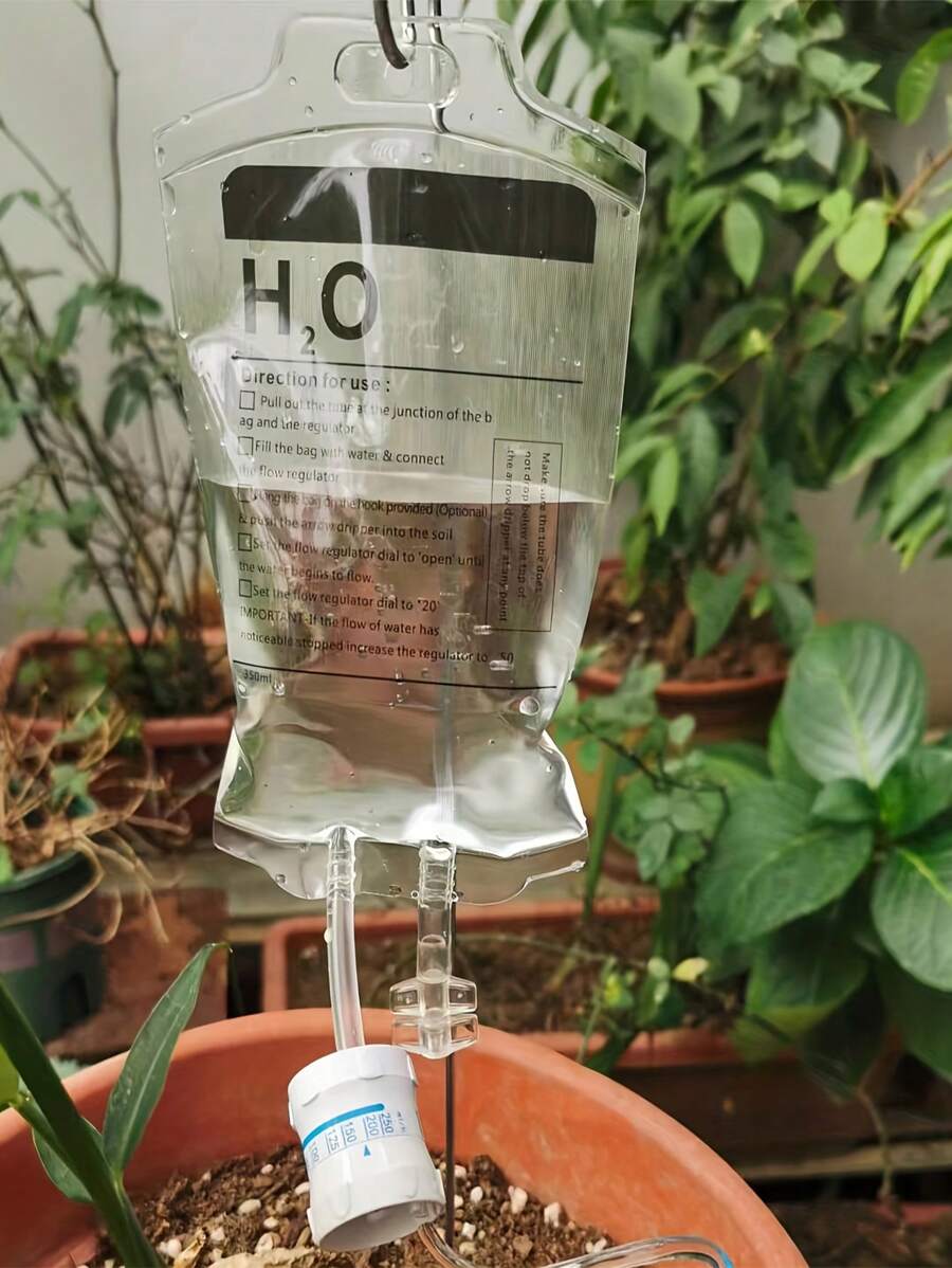 1入組植物滴灌袋,自動花卉澆水裝置,植物生命滴灌袋與自動調節流量的植物自動澆水系統裝置,350毫升水袋適用於室內室外盆栽植物 - 無色 - 查看 1