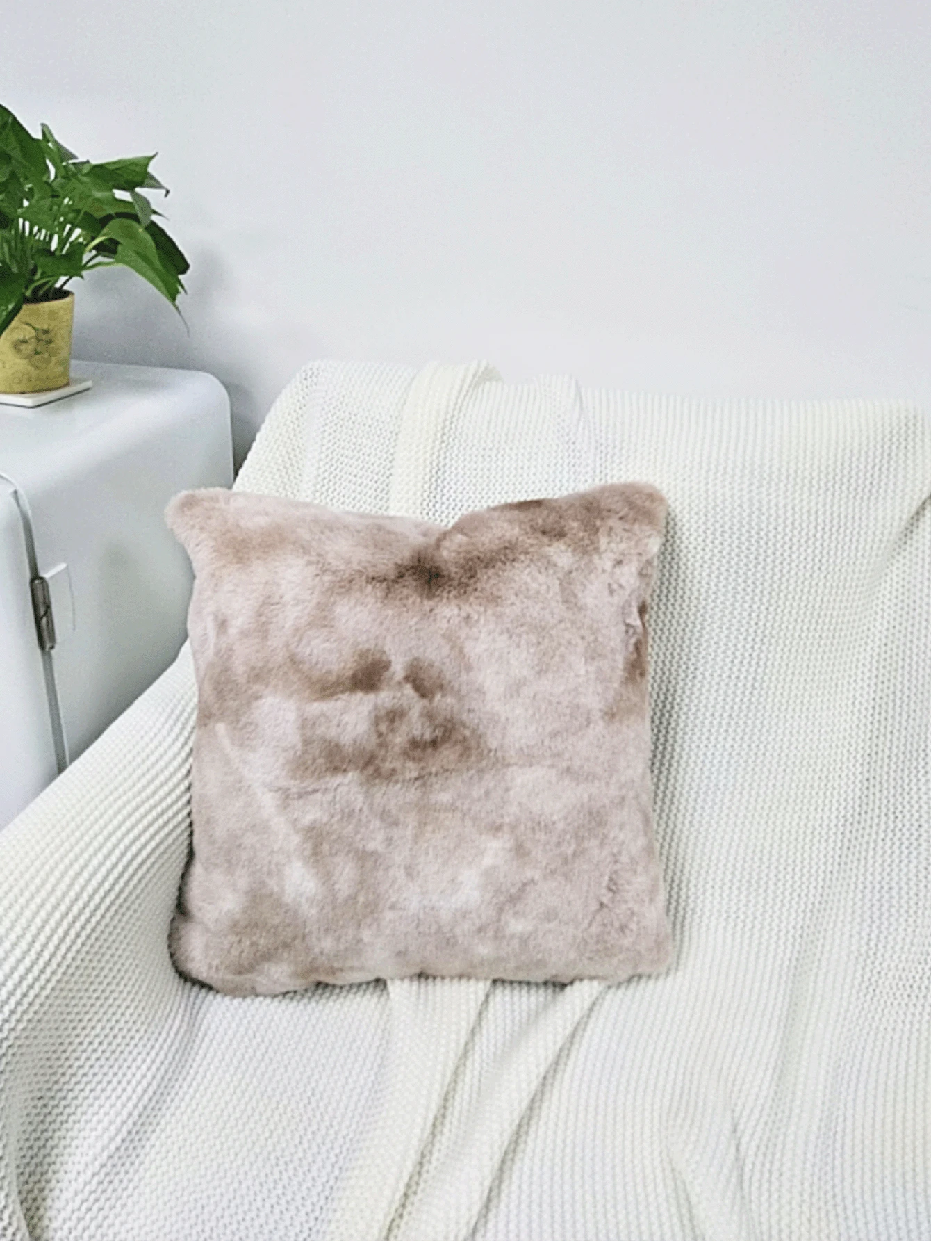 1pc Plain Color Tie Dye Cushion Cover, Modern Style Polyester Square Luxurious Soft Pillowcase Suitable For Bedroom Living Room Home Decoration - Light Brown - View 1