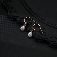 Korean Style Simple Chic Iridescent Pearl Stud Earrings, Delicate And Elegant Ear Accessory - Multicolor - View 1