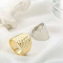 歐美男士戒指,個性凹凸圖案的黃金復古戒指,適合日常佩戴當首飾 - 金色 - 查看 2