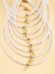 1條優雅聚酯樹脂字母吊墜項鍊,仿珍珠串珠項鍊適合送禮給女士