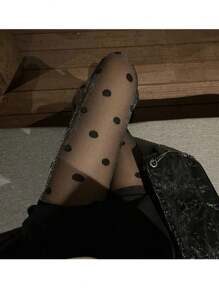 女性波點銀絲透明連褲襪,帶點紋路的性感亮光絲襪 - 黑色 - 查看 3