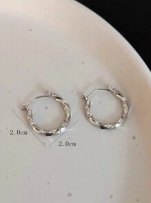 1pair Circle Design Hoop Earrings, Fashionable Vintage Web Celeb Elegant Loop Ear Studs With A Minimalist Style, Suitable For Daily Wear And Festival Decor - Silver - View 3
