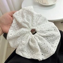 1個女士白色超大空心髮圈,帶有白色蕾絲,適合日常穿著和約會,打造可愛、柔美的芭蕾風格 - 白色 - 查看 5