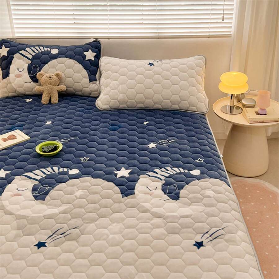 1pc Comfortable And Soft Printed Flannel Fitted Sheet With Elastic Band, Polyester Fiber, Machine Washable Mattress Cover Sheet, Suitable For Bedroom, Guest Room, Spring/ Autumn/ Winter Use - Multicolor - View 1