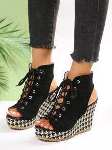 女式格纹高跟厚底坡跟凉鞋，搭配露趾系带短靴，适合夏季和大码女性的时尚款式 - 千鳥格 - 查看 6