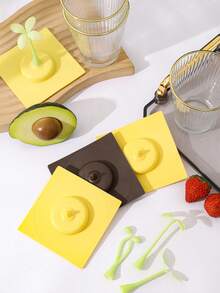 1入創意黃草形矽膠杯墊（隨機綠色植物圖案） - 黃色 - 查看 6