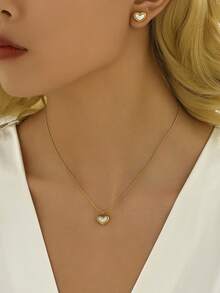 經典鈦鋼項鍊和耳釘套裝,白色人工珍珠心形吊墜,18k鍍金,是女性節日禮物的理想選擇 - 金色 - 查看 1